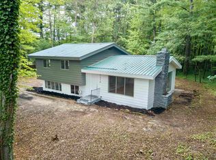 1216 N Saginaw Rd, Midland, MI 48640