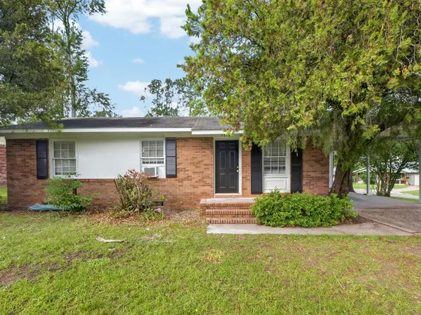1215 Melissa Dr, Valdosta, GA 31601