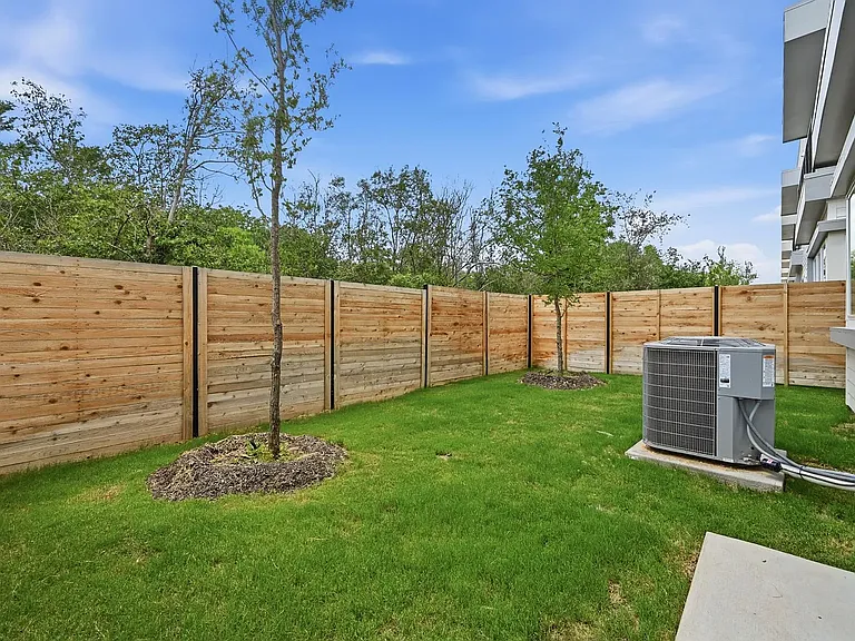 2000 Riverside Farms Rd #18101 — Photo 15