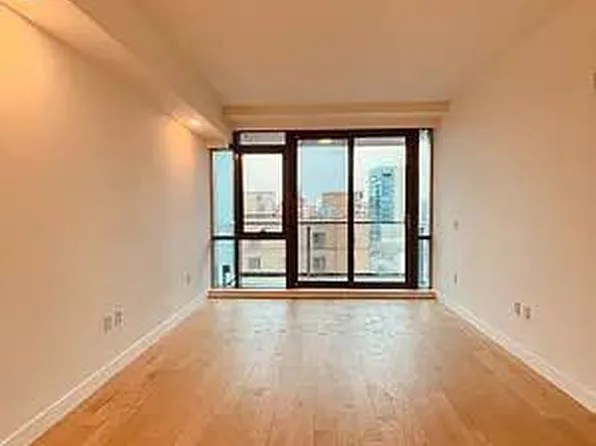 134-37 35th Avenue image 18 of 25