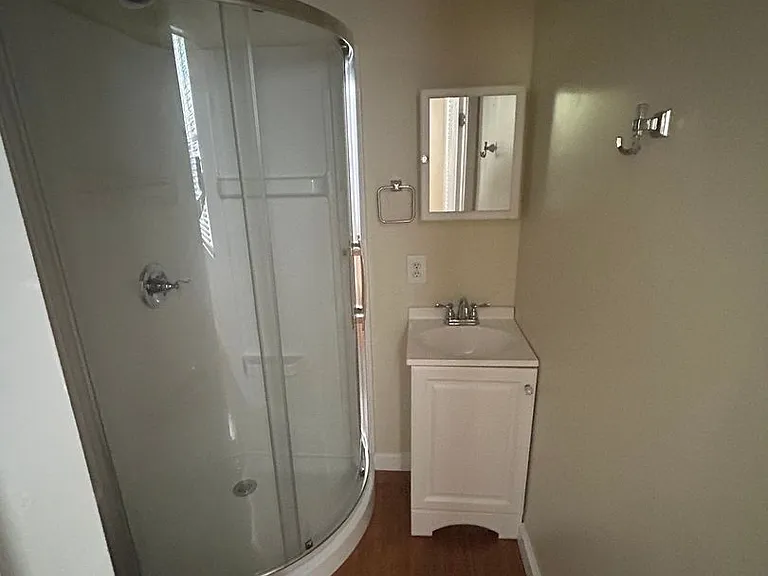 24 A St SW — Photo 10