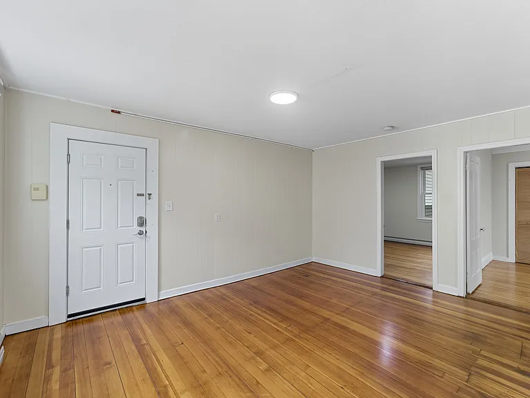 46 E Transit St #1R — Photo 18
