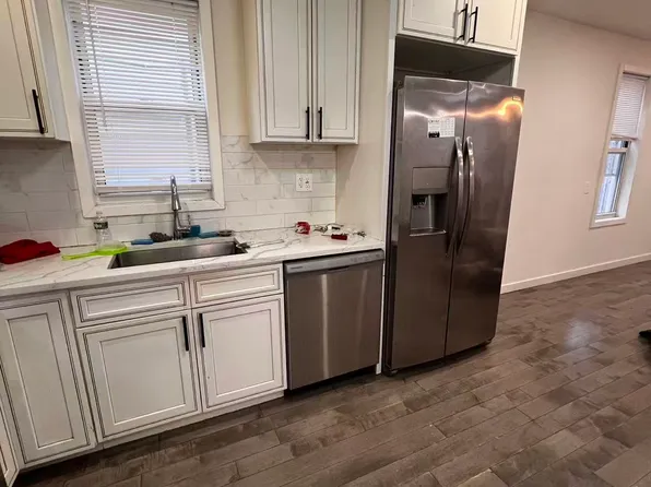 7619 85th Dr #2F, Woodhaven, NY 11421