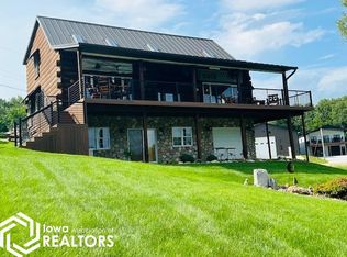 286 Hillcrest Rdg, Montezuma, IA 50171