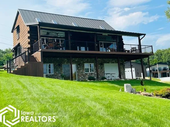 286 Hillcrest Rdg, Montezuma, IA 50171