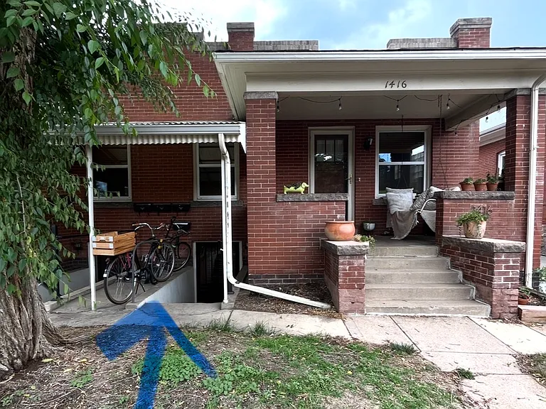 Entrance to Garden Apartment