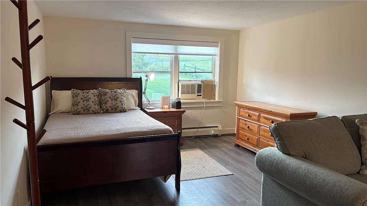 Studio, 1.0 bath, 432 sqft, $1,200 — Photo 3