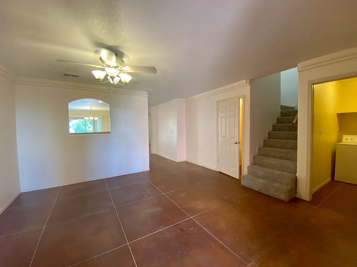 Building Photo - 3860 Las Colinas Dr