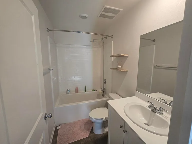 1231 Memorial Ave — Photo 19