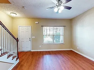 805 Lower Park Pl — Photo 7