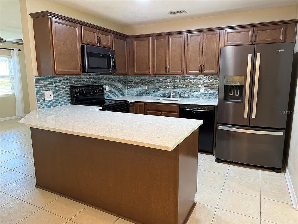 2 bed, 2.0 bath, 1148 sqft, $2,200 — Photo 3