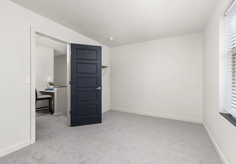 10334 E 29th Dr — Photo 18