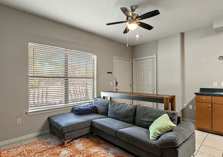 2517 Pearl St #312 — Photo 1