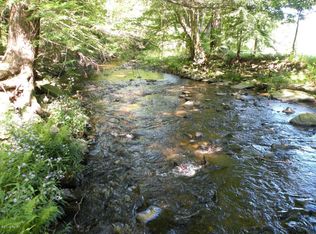 2 Butterwood Ln, Sterling, PA 18463