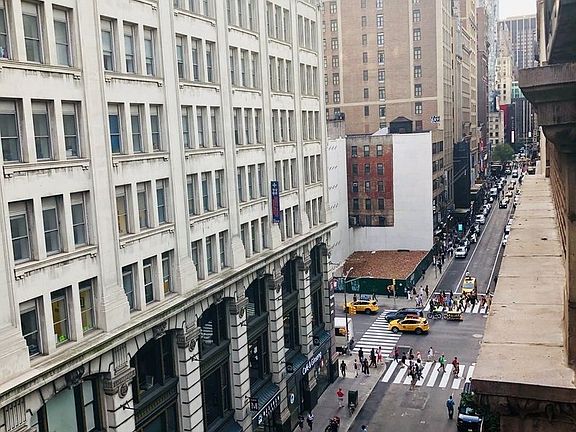 4th image of 9 E 32nd St APT 8D