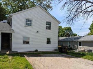 213-215 Washington St #B, Pecatonica, IL