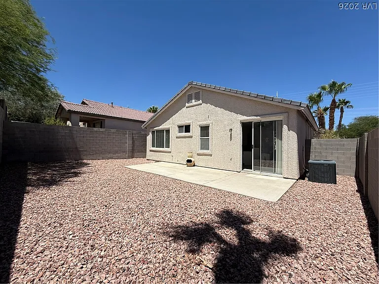 10677 Windrose Point Ave — Photo 18