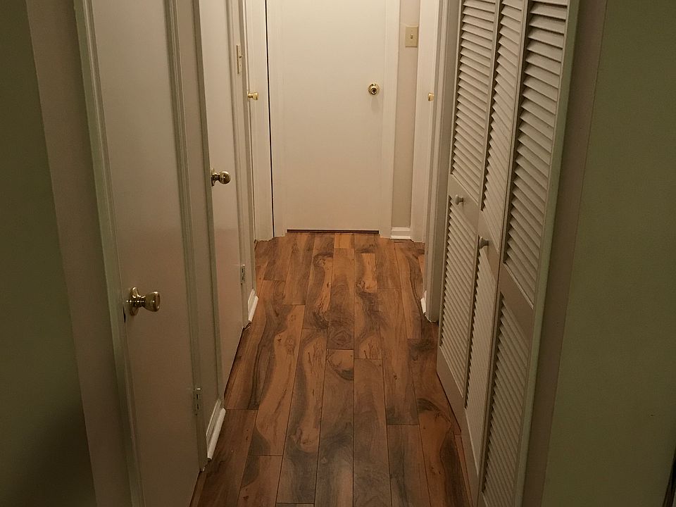 1st image of 784 Windbrook Cir APT 201