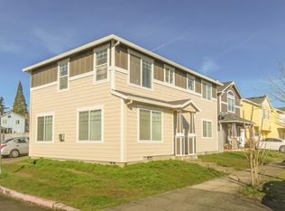 7813 SE Springwater Dr, Portland, OR 97206