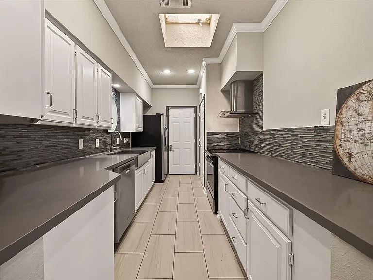 4024 Breakwood Dr — Photo 12