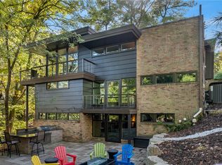 470 Woodland Rd, Pittsburgh, PA 15237