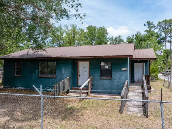 310 SW Taylor Ave, Mayo, FL 32066