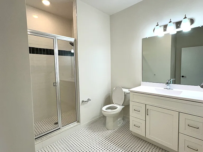 611 Mill St #333 — Photo 10