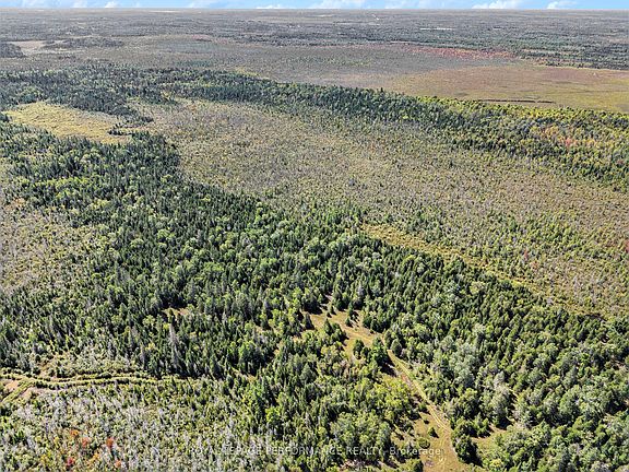 3rd image of 7270 Dwyer Hill Rd