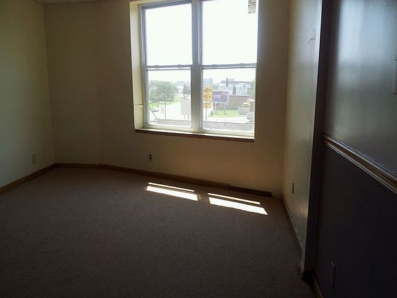 2nd image of 6942 S Stony Island Ave