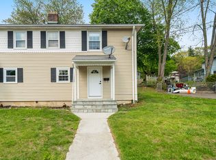 110 Cold Spring Cir #114, Naugatuck, CT 06770