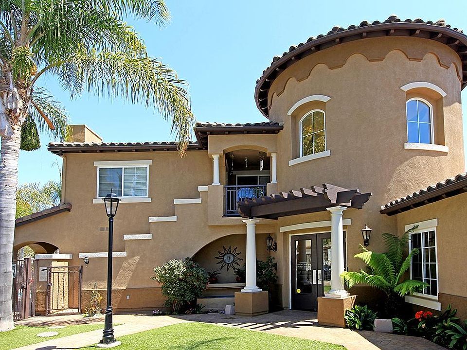 1st image of 12329 Creekview Dr Unit 042