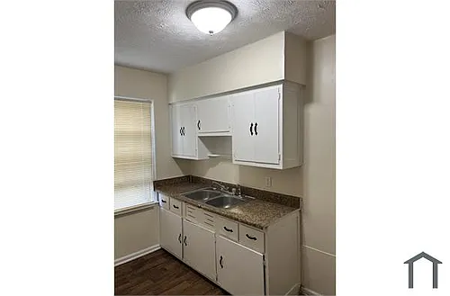 2678 N Main St Photo 1