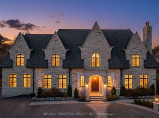 138 Centre St, Vaughan, ON L4J 1G4