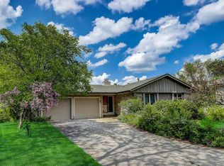 7476 Hill Valley Ct, Greendale, WI 53129