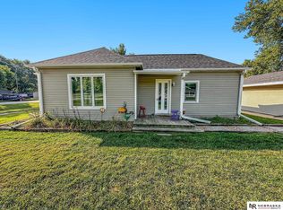 215 E 3rd St, Valparaiso, NE 68065