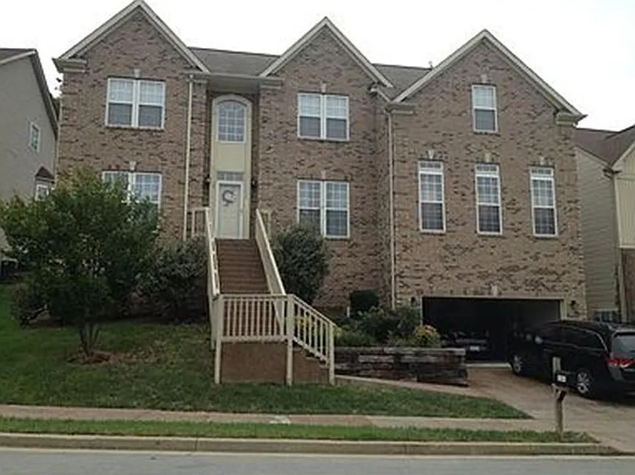 1444 W Running Brook Rd