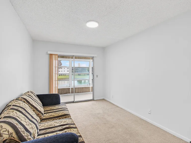 360 Fanshaw — Photo 27