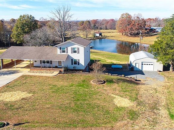 3rd image of 3149 Courtney Huntsville Rd