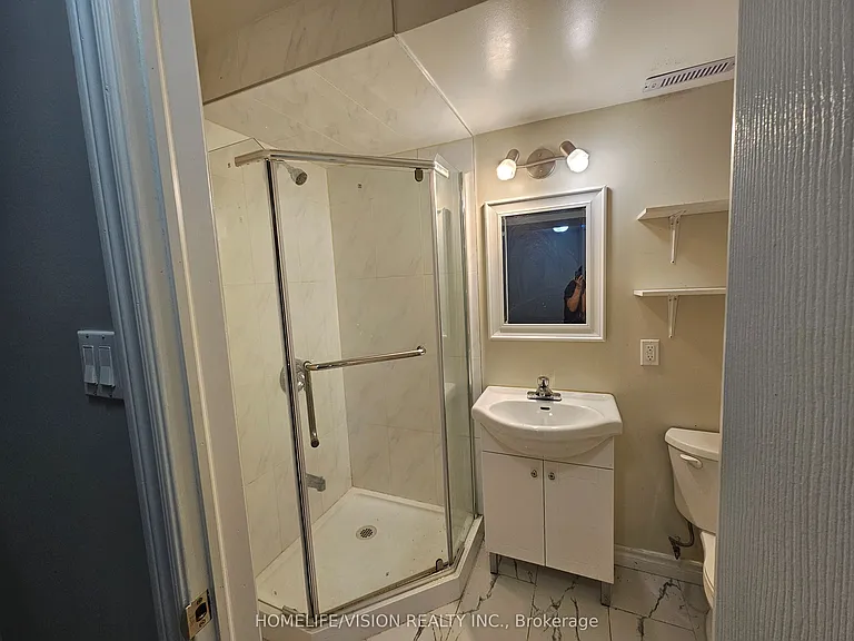 596 Skinner Ave #LOWER — Photo 9
