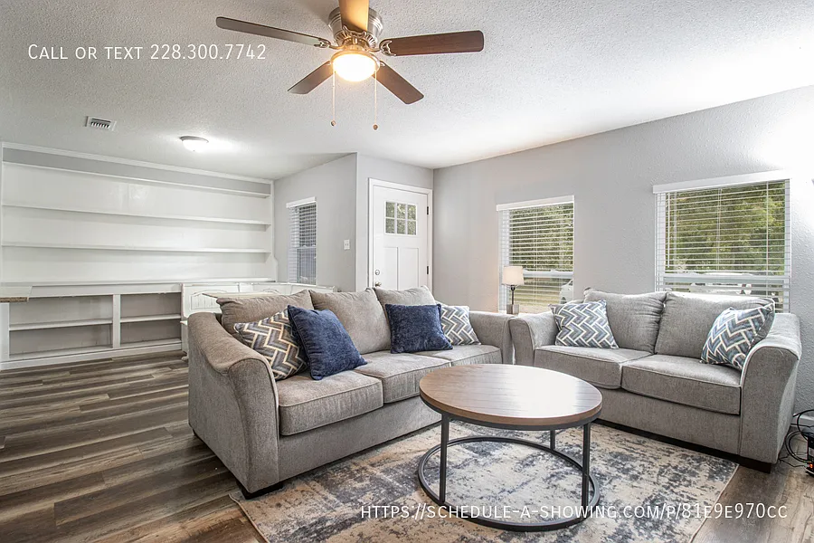 3 bed, 1100 sqft, $1,575 — Photo 3