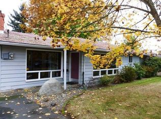 715 NE Savage St, Grants Pass, OR 97526