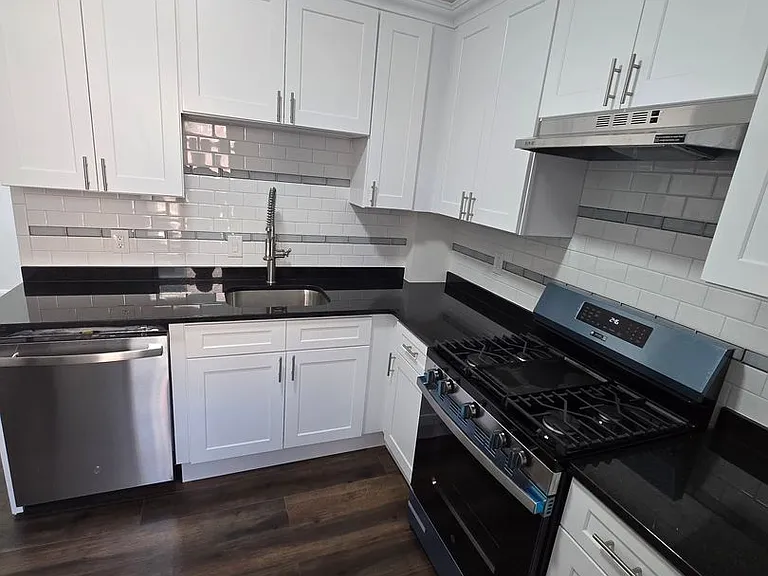 239 Harvard Ave #2 — Photo 5