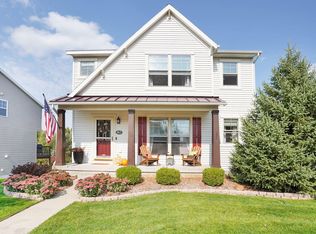 863 Cobblestone Way Dr SE, Byron Center, MI 49315