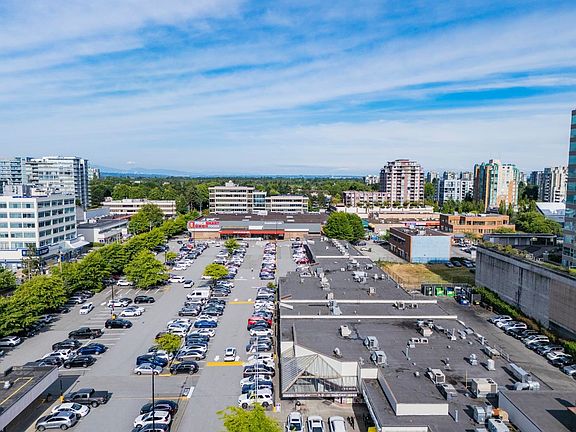 4th image of 7888 Ackroyd Rd #1610