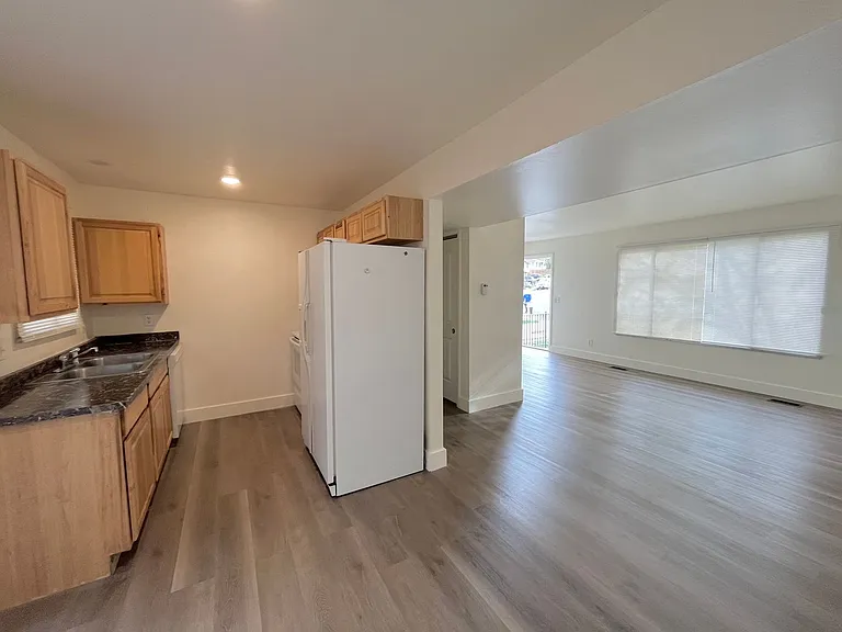 9168 W Copper Cove Cir — Photo 1