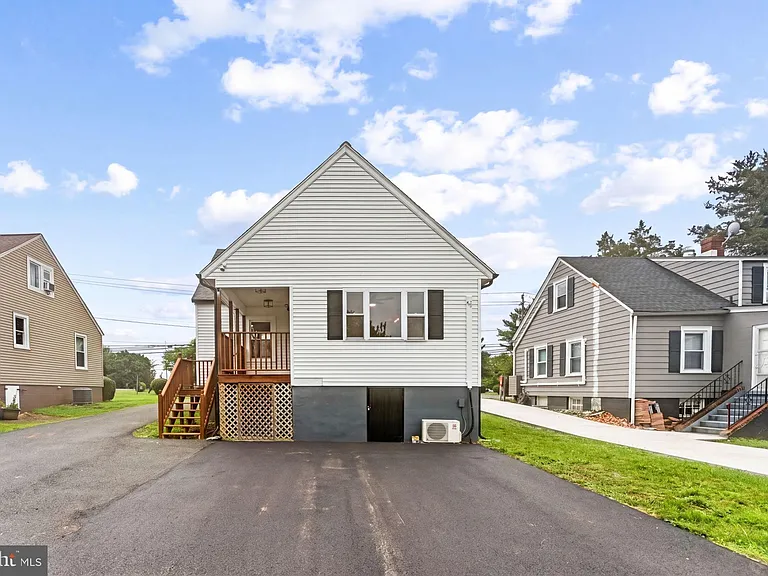 1818 Orange Rd — Photo 62