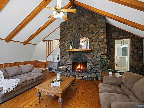 4th image of 10835 Sand Valley Rd
