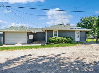 1606 13th St SW, Cedar Rapids, IA 52404