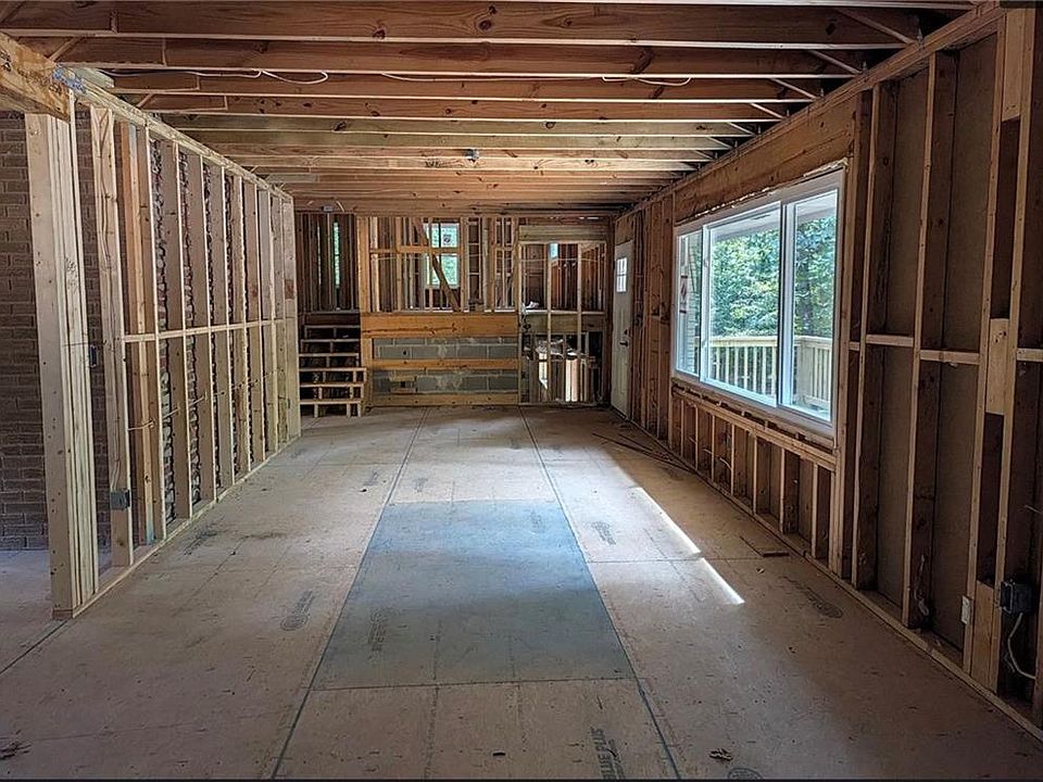 2nd image of 2063 Canton Rd
