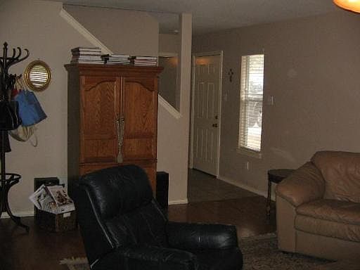 4th image of 8035 RUSTIC PARK #8035